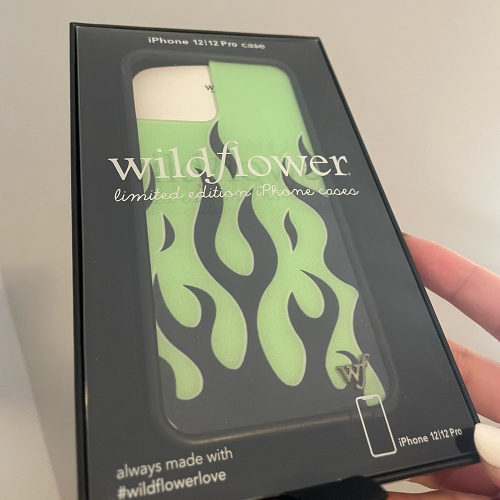 Green Flame Wildflower iPhone 12/12 pro case
